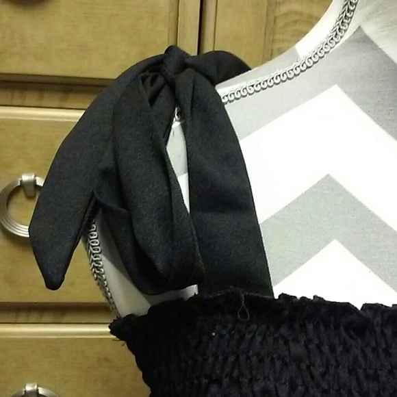 SHEIN Tank Tops - Picture 2 of 4